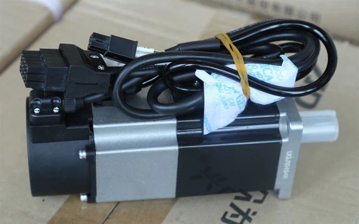 AC Low-inertia Series Servo Motor ACH 0.2-1.8 Málkraftur 3000 Málhraði fyrir háhraða hreyfingu